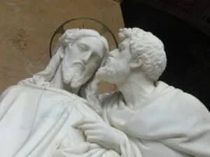 Péter kontra Júdás: Mit tanulhatunk a köztük rejlő nagy különbségből?