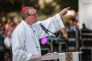 Robert Barron püspök: „Túl sokáig butítottuk le a hitet!” 6 Robert Barron püspök: „Túl sokáig butítottuk le a hitet!”