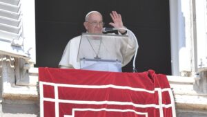 A testvéri figyelmeztetés a szeretet megnyilvánulása – Ferenc pápa Úrangyala imája