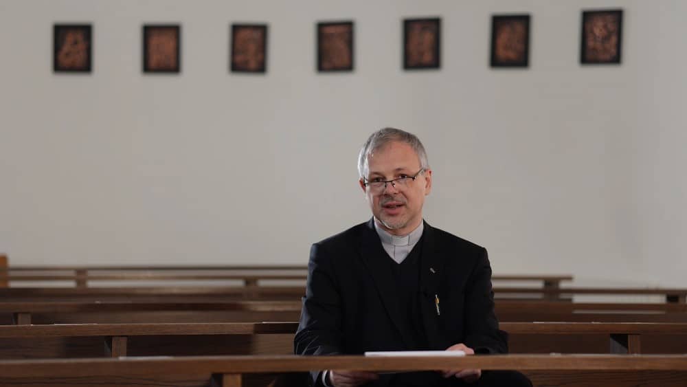 1. het szerda hamvazoszerda.00 09 24 09.Still005 Egyedi