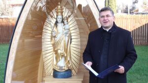 Adventi ráhangoló: „A Szentlélek száll le rád...” 5 Adventi ráhangoló: „A Szentlélek száll le rád…”