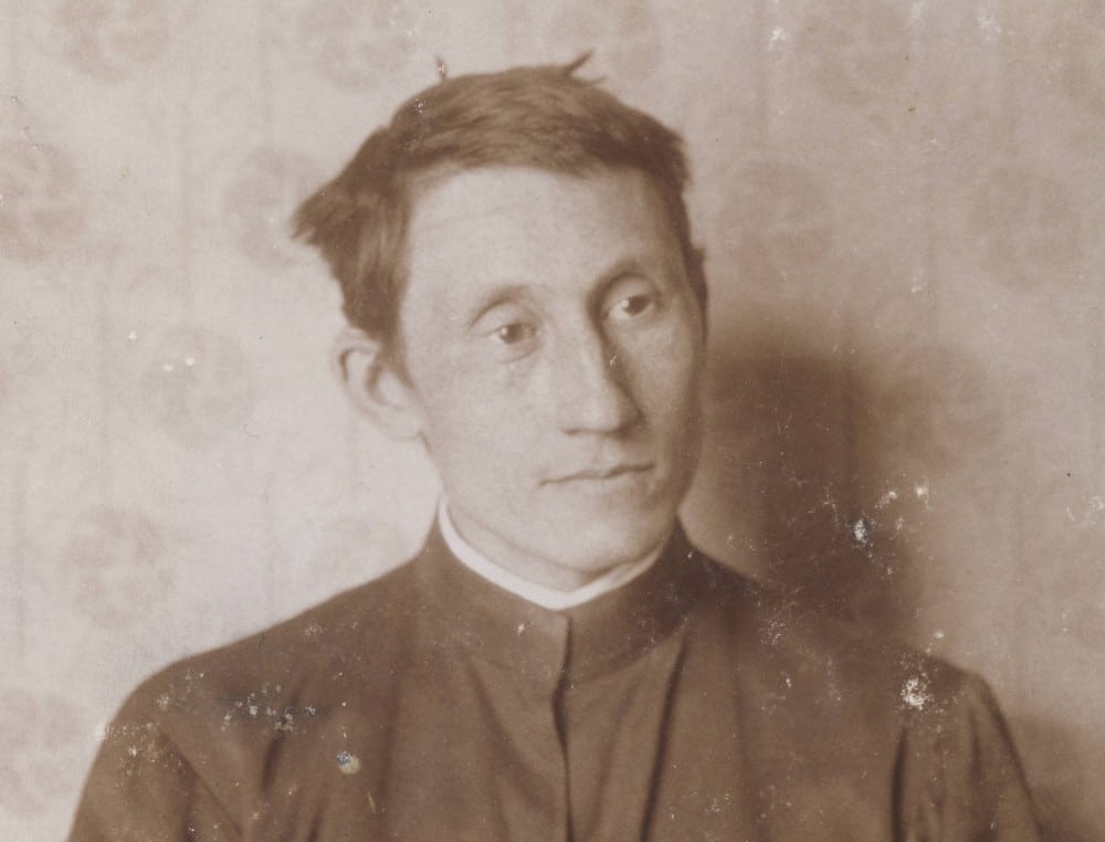 24 26Csavossy.elemer crop Custom