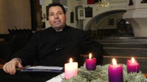 Adventi ráhangoló: Az Úr közel van. Veled van! 2 Adventi ráhangoló: Az Úr közel van. Veled van!