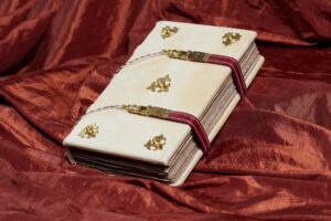 Ezt kapja ajándékba Ferenc pápa Magyarország Kormányától