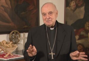 Békét és áldást kívánt a magyar népnek Angelo Comastri bíboros 6 Békét és áldást kívánt a magyar népnek Angelo Comastri bíboros