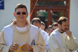 Az ünneplési kultúránk mély zuhanást mutat – Interjú Balla Imre atyával