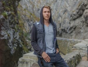 Baricz Gergő: „Az embernek hinnie kell abban, ami építi őt”