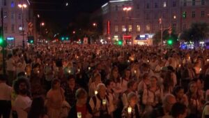 Christus vincit, Christus regnat…..