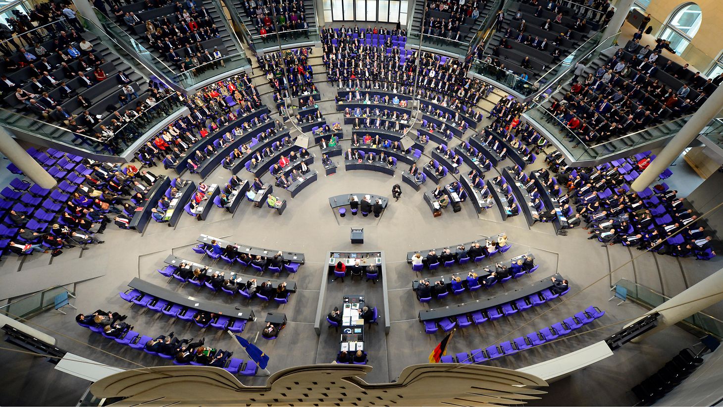 Bundestag keresztenyuldozes
