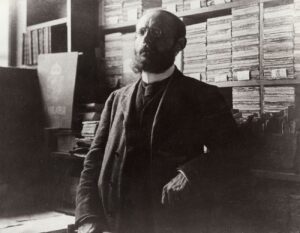 „….aki imája közben elalszik”