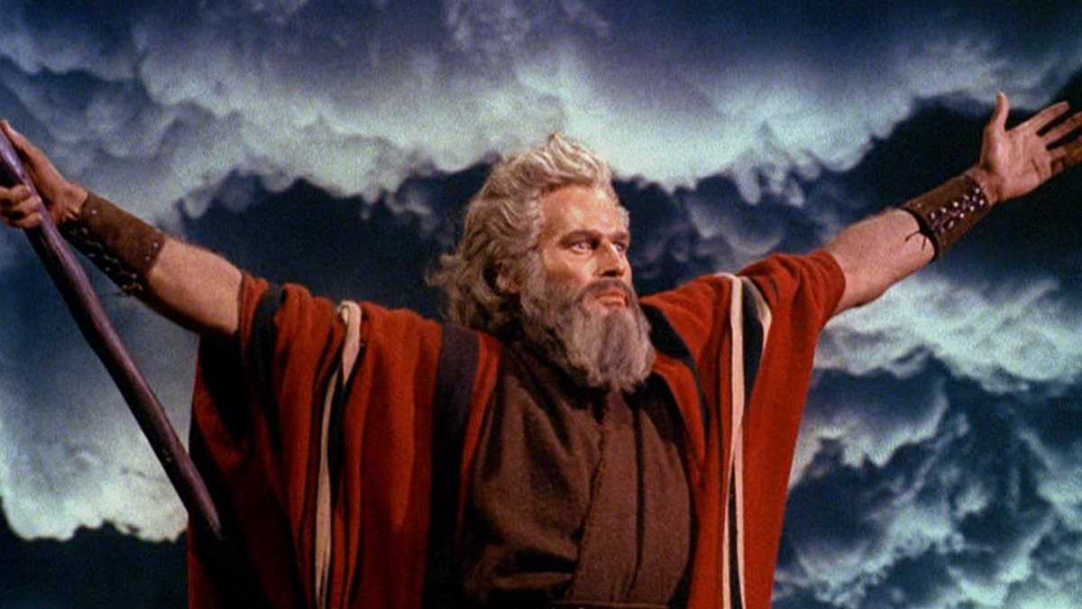 Charlton Heston in The Ten Commandments film trailer WIKI