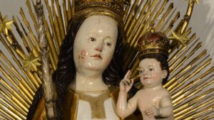 Tudod-e, hogyan segít Szűz Mária a hétköznapjainkban? 2 Tudod-e, hogyan segít Szűz Mária a hétköznapjainkban?