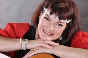 Dévai Nagy Kamilla: „Nyitott szívvel várom a második budapesti Kongresszust”