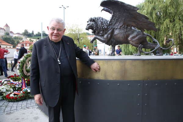 Dominik Duka biboros 2