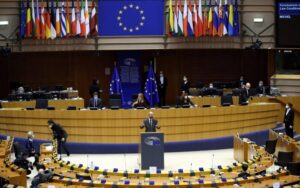 Az EP megszavazta: alapvető egészségügyi ellátássá válik az abortusz