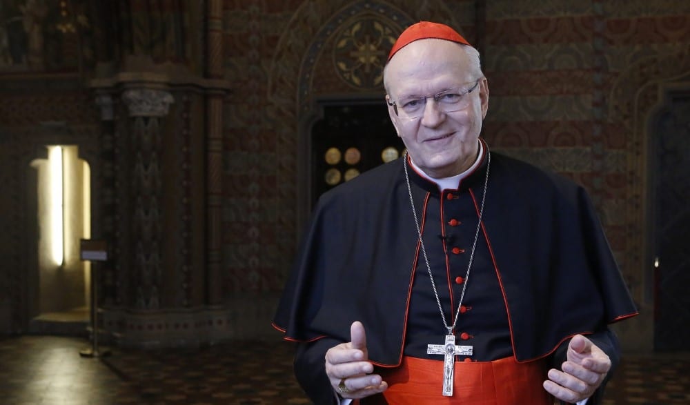 Erdo Peter NEK Egyedi