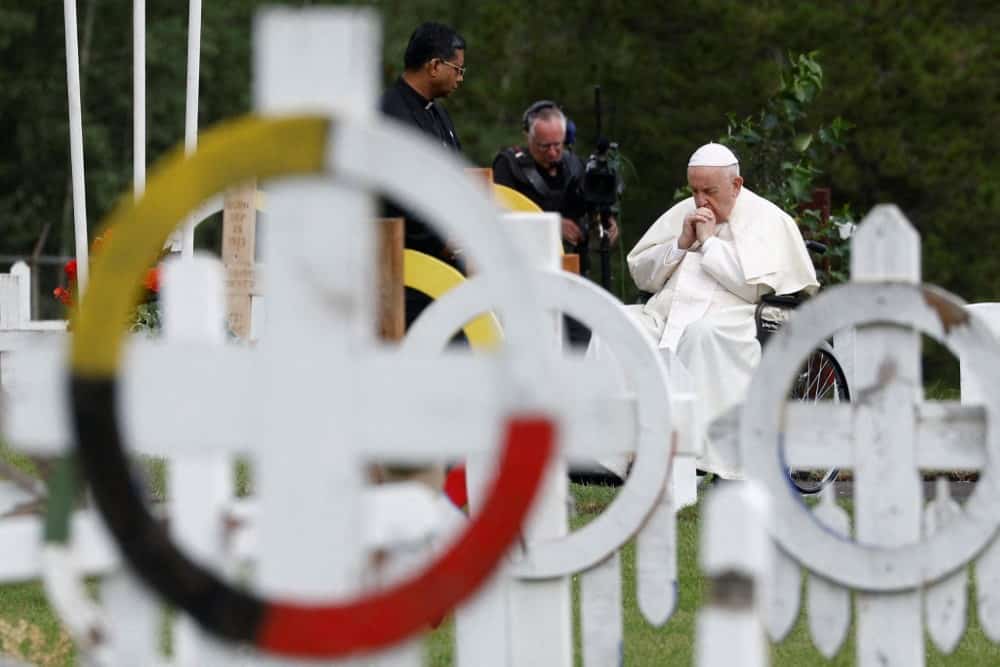 Ferenc pápa találkozója az őslakos népekkel Maskwacis-ban: nagyon sajnálom 1 Ferenc papa Kanadaban 2 Egyedi