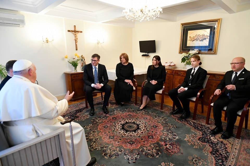 Ferenc papa Karacsony Gergely 2