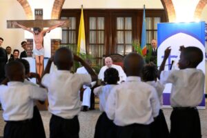 Bemutatjuk Frankofónia legnagyobb katolikus országát