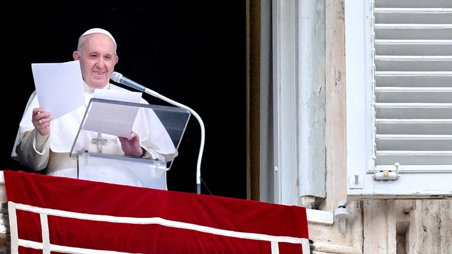 Ferenc pápa vasárnap délben: Ne féljünk engedni, hogy Jézus „válságba sodorjon” bennünket! 1 Ferenc papa Urangyala 03.14