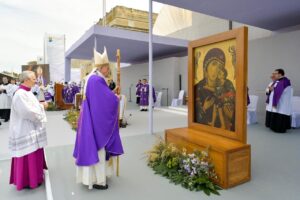 Ferenc pápa Úrangyala imája: Ne fáradjunk bele az imádkozásba és a szenvedők megsegítésébe