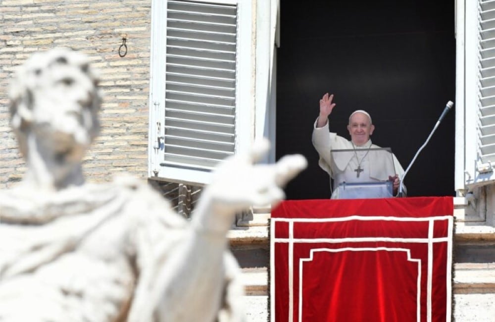 Ferenc pápa: Vigyük élettörténetünket Jézushoz, és kérjünk tőle gyógyulást! 1 Ferenc papa Urangyala imadsaga 0816 Egyedi