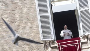 Csak Jézust követve jutunk el az örök életre – Ferenc pápa Úrangyala imádsága