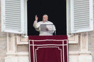 A Napkeleti Bölcsek gazdagsága az alázat – a pápa Úrangyala imája Vízkeresztkor