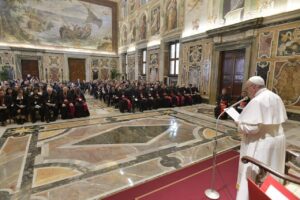 Isten a Biblián keresztül ad életet – Ferenc pápa a Katolikus Biblia Szövetséghez