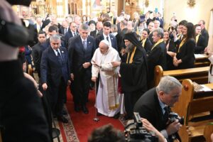 Ferenc pápa meglátogatta a rózsák-téri görögkatolikus parókiát