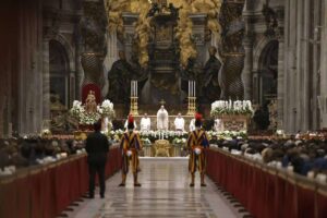 Ferenc pápa a vigílián: Húsvét a kövek elhengerítésének ünnepe 3 Ferenc pápa a vigílián: Húsvét a kövek elhengerítésének ünnepe