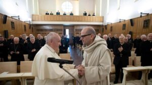 Küldetés és testvéri szeretetközösség – pápai lelkigyakorlat Aricciában