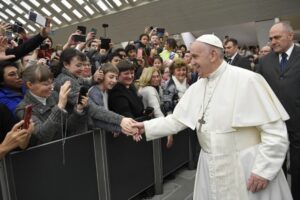 Ferenc pápa: A szelídség egybegyűjt, a harag szétszakít! 2 Ferenc pápa: A szelídség egybegyűjt, a harag szétszakít!