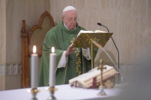 Ferenc pápa: A tekintély nem parancsolás, hanem következetesség