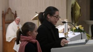 Ferenc pápa: Aki szereti Istent, az szereti felebarátját is