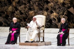 Jézus igazi trónja a jászol és a kereszt – Ferenc pápa katekézise