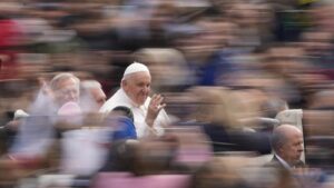 Ferenc pápa szentmiséje pápaságának 10. évfordulóján: „Köszönöm az imákat”