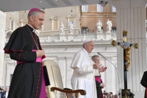 Ferenc pápa katekézise: A vértanúk nem szenteskedők, hanem evangéliumhoz hű emberek!