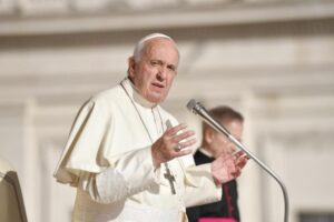 Ferenc pápa: Ne akadályozzuk a Lélek „testvériesítő” működését!