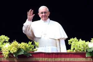 A pápa elleni támadások „megfogható” okai