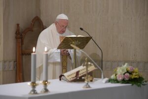 Ferenc pápa: a Szentlélek mindig támogat minket