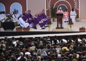 Az Atya szíve azt akarja, hogy mindenki üdvözüljön – Ferenc pápa rabati homíliája