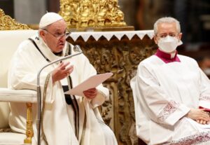 Ferenc pápa nagycsütörtökön: A bálványok ellen szegezzük tekintetünket az Úrra 4 Ferenc pápa nagycsütörtökön 0414