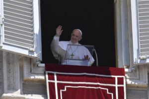 Ferenc pápa: Nem vallási szervezet, hanem egymás testvérei vagyunk!