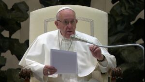 Ferenc pápa katekézise: Az evangélium újdonsága, hogy a Teremtőt Atyánknak hívhatjuk