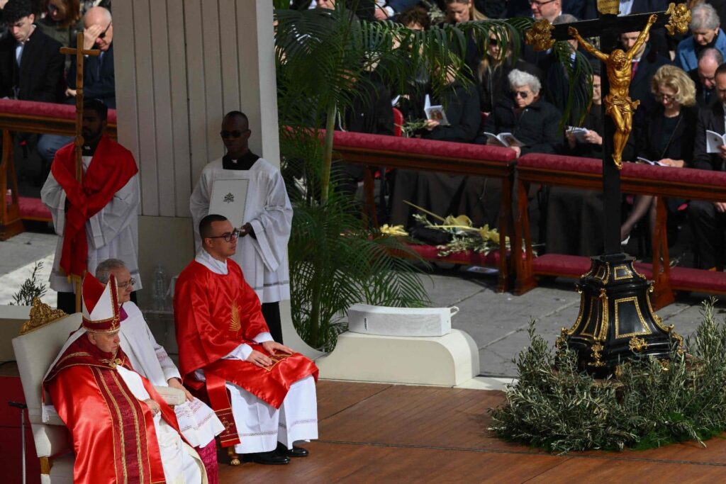 Ferenc papa viragvasarnap 0402 3