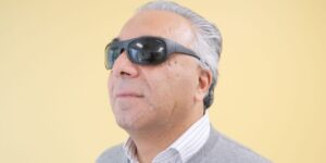 “Az Úr arra hívott, hogy megszeressem azt, aki elvette a szemem világát”