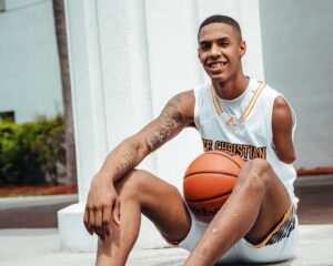 “Istennek mindig van célja” – Egy amputált karú keresztény kosárlabdázó szívszorító vallomása