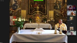 Főpásztorok vezetik: négy egyházmegye hitoktatóinak online szentségimádási lánca