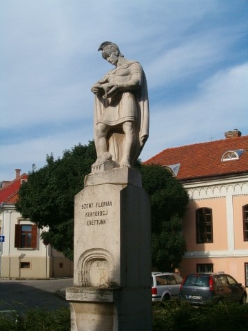 Veszélyes foglalkozások védőszentjei 4 Hungary pecs szent florian Small